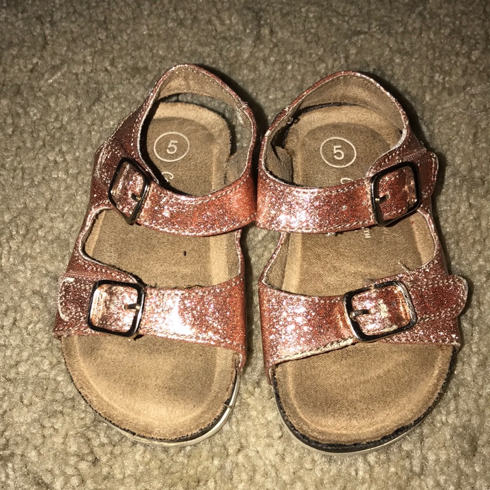 Cat & Jack sparkly pink sandals size 5 Velcro closure 💗